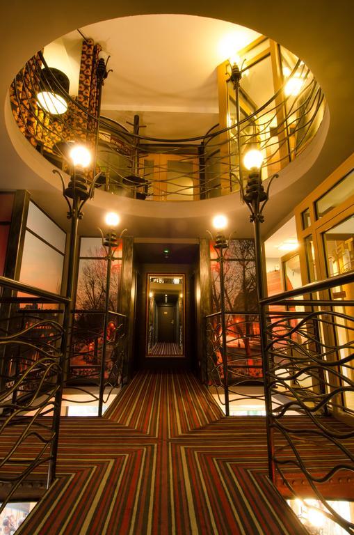 Hotel Atrium Nowy Tomyśl Екстериор снимка