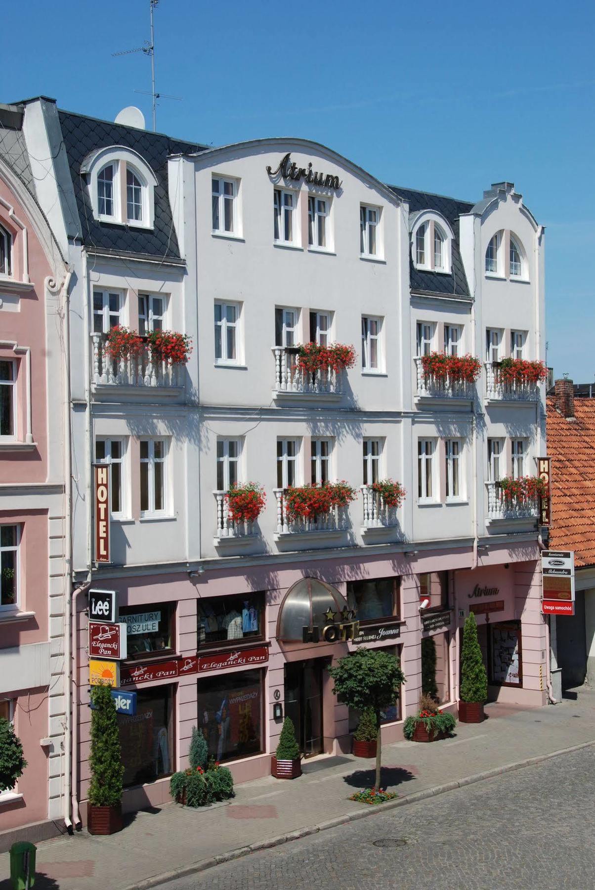 Hotel Atrium Nowy Tomyśl Екстериор снимка
